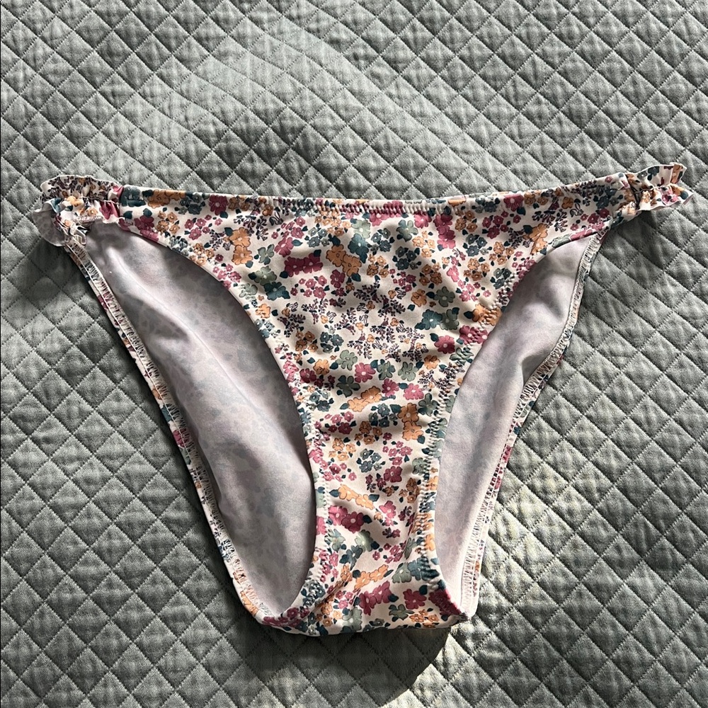 Zara Girl Floral Ruffle Trim Bikini - Picture 5 of 6